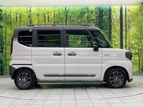 Suzuki Spacia Gear