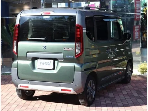Suzuki Spacia Gear