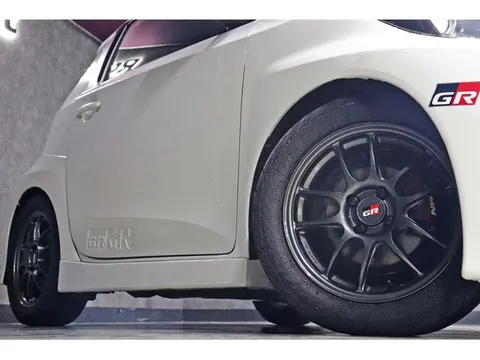 Toyota iQ