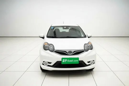 BYD F0