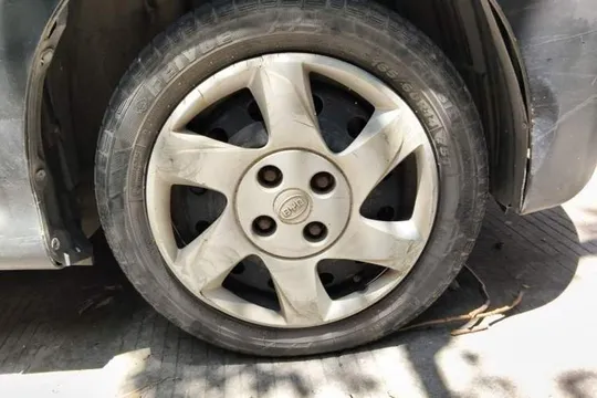 BYD F0