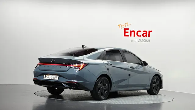 Hyundai Elantra (Avante)