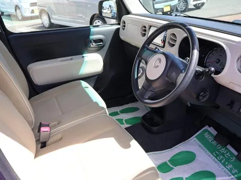 Daihatsu Mira Cocoa