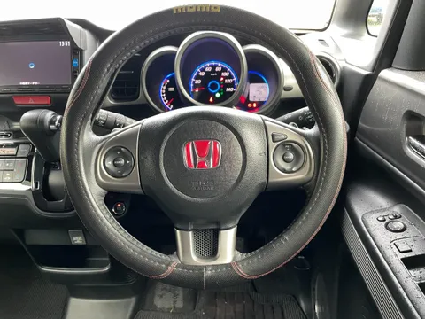 Honda N-BOX Slash