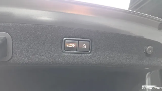 Genesis G90 (EQ900)