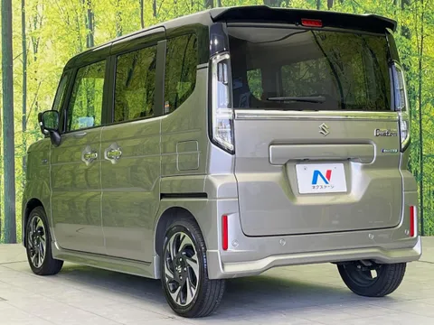 Suzuki Spacia Custom