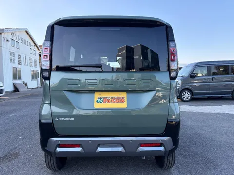 Mitsubishi Delica Mini