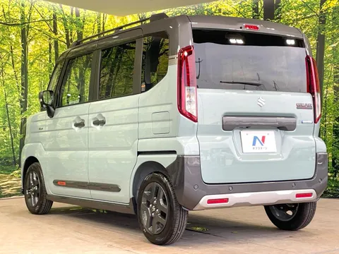 Suzuki Spacia Gear