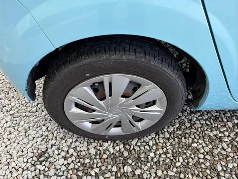 Daihatsu Mira Tocot