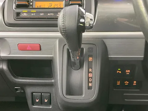 Suzuki Spacia Gear