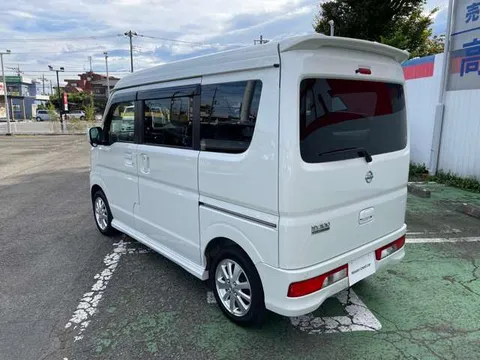Nissan Clipper Rio