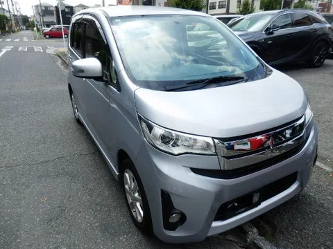 Mitsubishi eK Custom