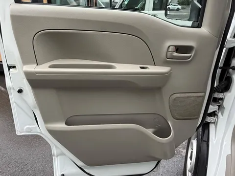 Mitsubishi Minicab Van