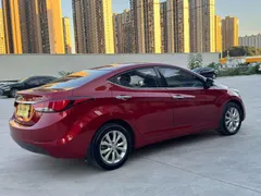 Hyundai Elantra (Avante)