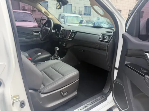 Isuzu mu-X