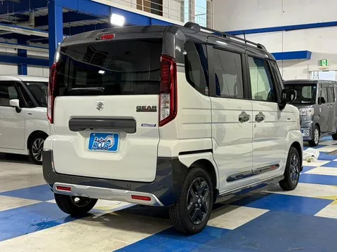 Suzuki Spacia Gear