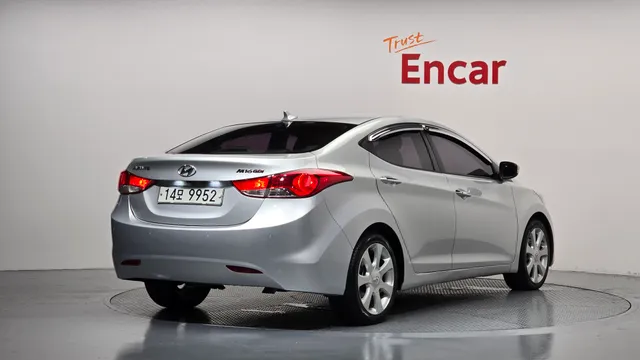 Hyundai Elantra (Avante)