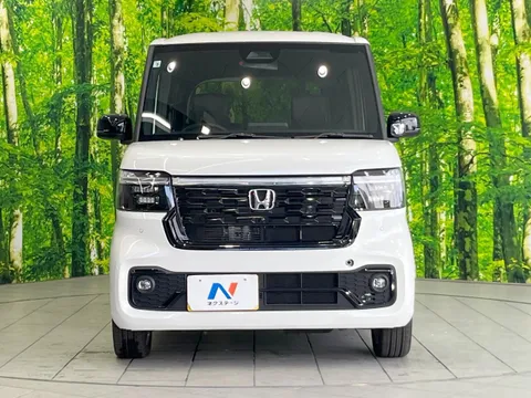 Honda N-BOX Custom