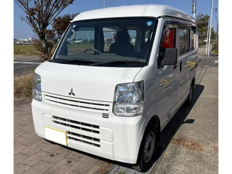 Mitsubishi Minicab Van