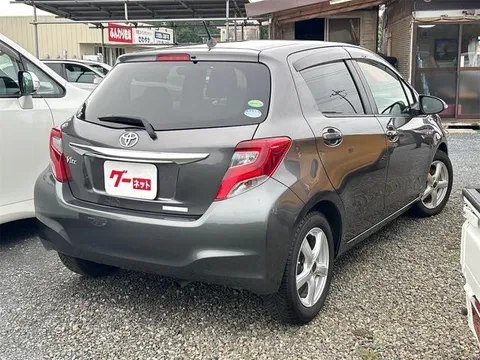 Toyota Yaris (Vitz)