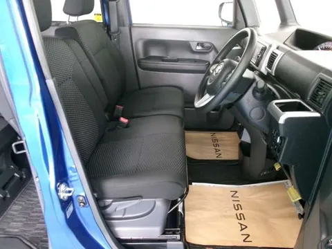 Toyota Pixis Mega