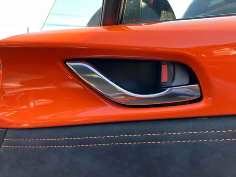 Mazda MX-5 (Roadster)