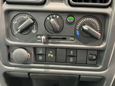 Nissan Clipper Truck