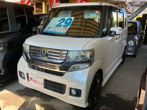 Honda N-BOX Custom