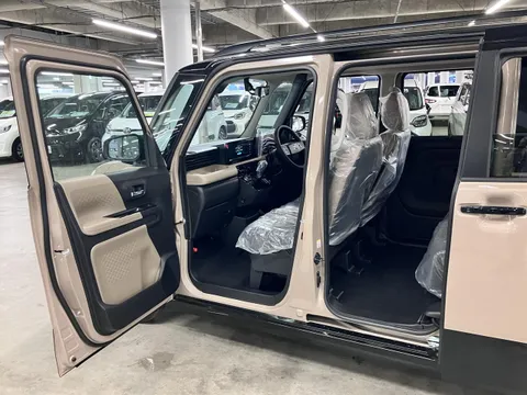 Mitsubishi Delica Mini