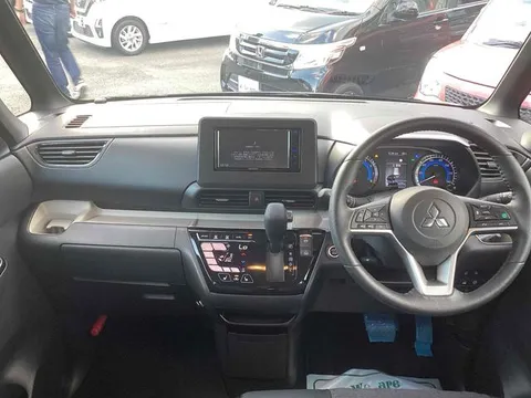 Mitsubishi Delica Mini