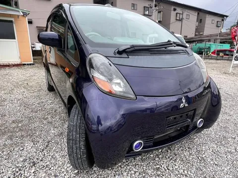 Mitsubishi I
