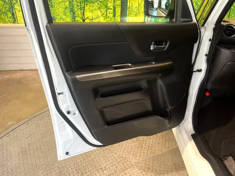 Suzuki Spacia Custom Z
