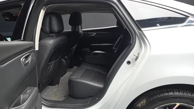 Renault Talisman (SM6)