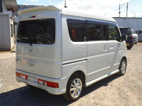 Nissan Clipper Rio
