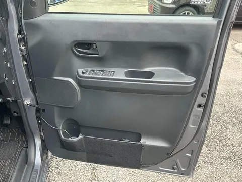 Toyota Pixis Mega