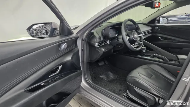 Hyundai Elantra (Avante)