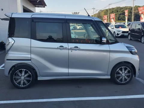 Mitsubishi eK Space Custom