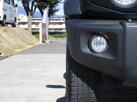 Suzuki Jimny Sierra