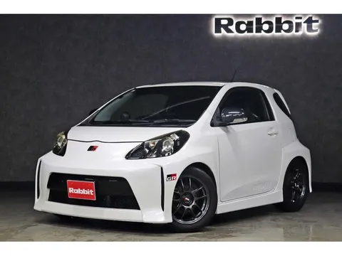 Toyota iQ