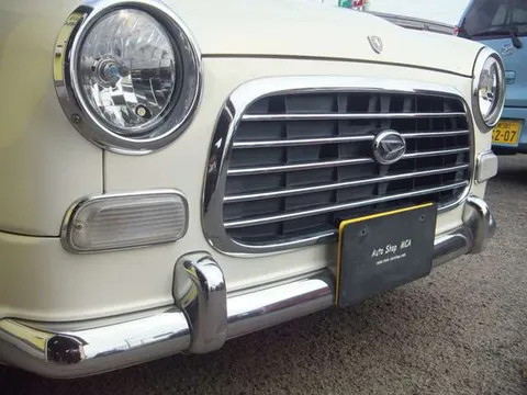 Daihatsu Mira Gino