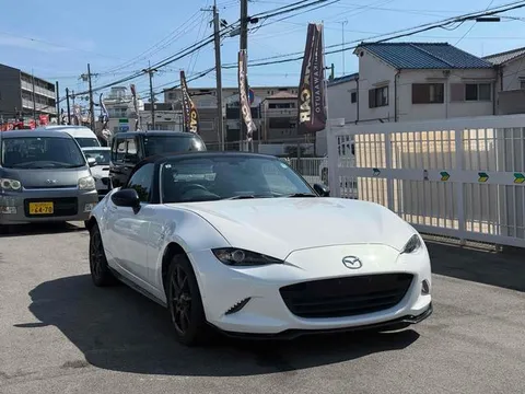 Mazda MX-5 (Roadster)