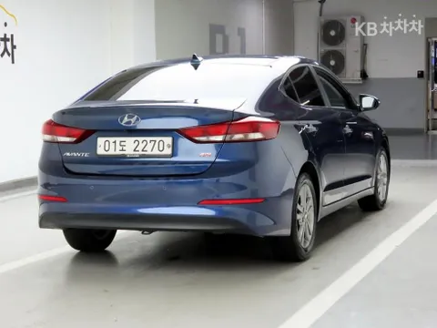 Hyundai Elantra (Avante)