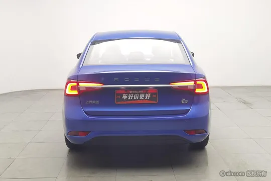 Roewe i5