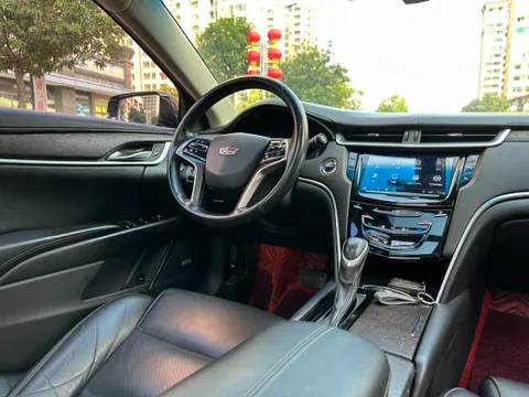 Cadillac XTS
