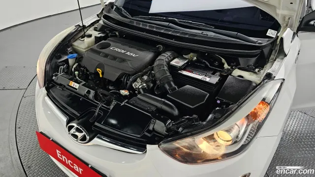 Hyundai Elantra (Avante)