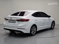 Hyundai Elantra (Avante)