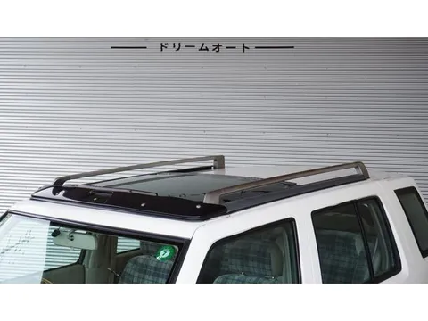 Nissan Rasheen