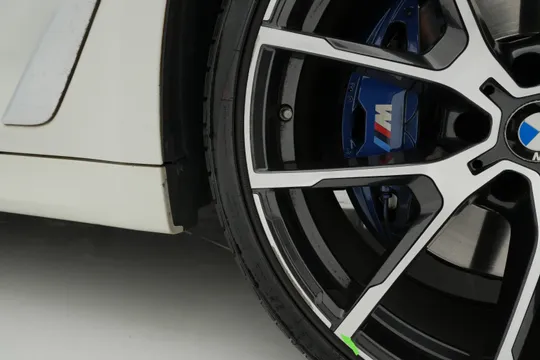 BMW BMW