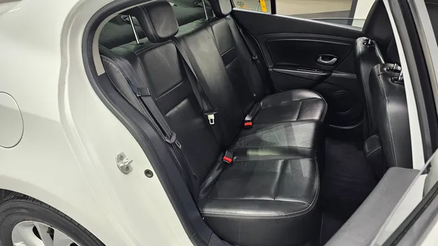 Renault SM3
