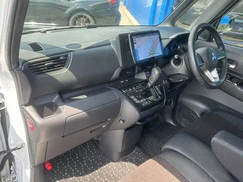 Mitsubishi eK X Space